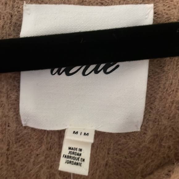 American Eagle Sweater NWT - Picture 4 of 9